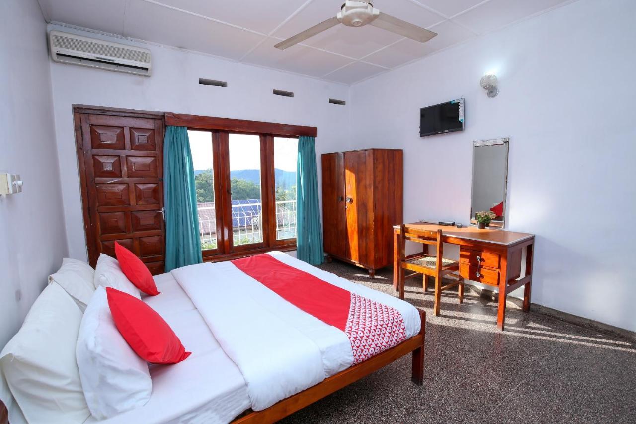 Oyo 436 Sandakelum Tourist Guest House แคนดี้ ภายนอก รูปภาพ