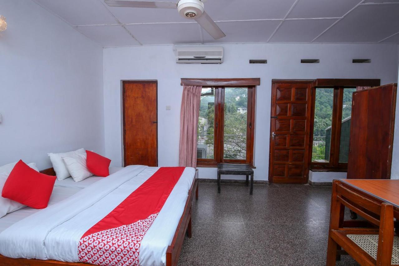 Oyo 436 Sandakelum Tourist Guest House แคนดี้ ภายนอก รูปภาพ